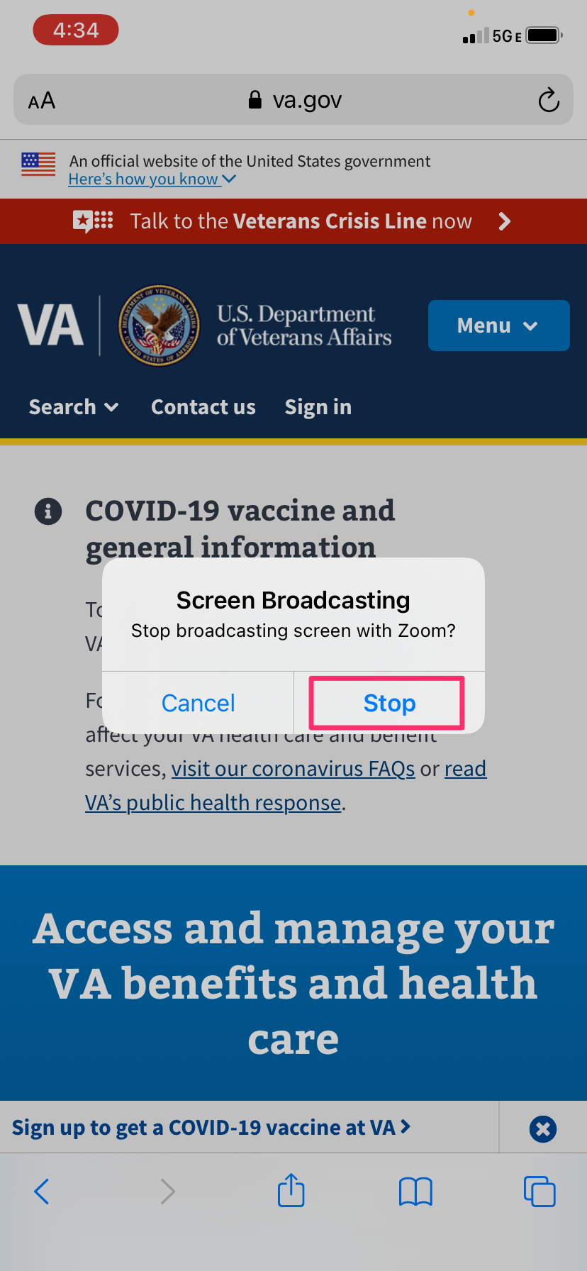 Screenshot of a phone with an alert that asks wether you want to stop broadcasting screen with Zoom. Select the option to stop.